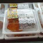 デリド - 料理写真:お惣菜コーナーで串カツを買い込みます