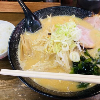 ラーメン屋さん 車_1