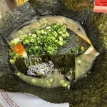 とんこつラーメン よかろうもん - 