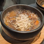 居酒屋 山麓 - 牛すじ煮込み