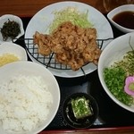 一刻屋 - 2015年5月1日  今日は暑かったから、冷やしうどんで