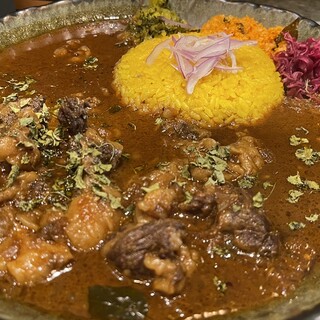 カレー&スパイス ワルン_1