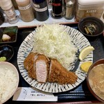 嬉嬉豚とんかつ 「君に、揚げる。」 - 