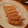 スタンドシャン食 Osaka北新地 Champagne & GYOZA BAR