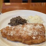ピッコロ ピアッツァ - 大山鶏の胸肉のカツレツ