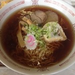 太陽食堂 - ラーメンと半カレーのラーメン