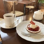 フランス菓子 イヴリーヌ - 料理写真: