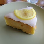 鏡池どんぐりハウス - レモンケーキ