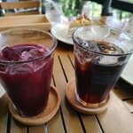 鏡池どんぐりハウス - アイスコーヒー＆ブルベリージュース