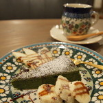 PUBLIC KITCHEN cafe - 抹茶のケーキ