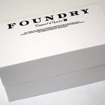 ファウンドリー - ロゴ入りケーキボックス