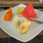 Sevana City Hotel - くだものから配膳されるのは、うれしいですね