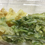 御料理山もと - 山菜天ぷら
      