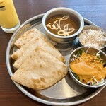ナマステキッチン - 料理写真:チーズナンランチ