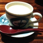 手打ち蕎麦切り　海望 - 蕎麦茶プリン。プリンというよりババロアに近い感じですが、蕎麦屋のプリンとは思えないくらいに、非常に美味いです。