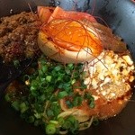 節系とんこつらぁ麺　おもと - 