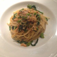 ジャッジョーロ銀座 - 桜えびとのらぼう菜のパスタ。