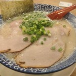 博多ラーメン 鶴亀堂 - 料理写真: