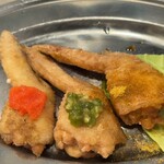神戸手羽唐専門店 鶏冠屋 - 手羽唐2号店限定きいろ（カレー）税込253円、みどり（茎わさび）税込253円、ぴんく（明太子）税込253円（R7.9時点）