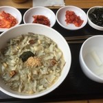 Congee House - 『特アワビの粥』様（15000W）※日本円で1600円くらい水キムチの甘味が朝の目覚まし変わり(笑)