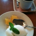 nala - デザート 出来たてミルクアイス