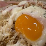 や台ずし - 温玉とろーり