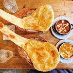 Large Curry 紙屋町店 - カレーとナン