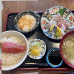 食堂 たしろ - お刺し身定食＋明太子