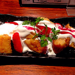 飯屋 楽 - シェフの真心デザート ：鉄板で仕上げるフレンチトースト。仕込みの都合で２人前。さすがに半分くらい残してしまいました。デザートといえどイチから鉄板で焼き上げるところはさすが。