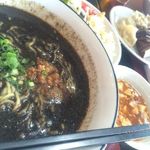 華萬 - 黒ゴマ坦々麺