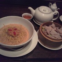過門香 丸の内トラストタワー店 - たっぷり野菜と三元豚の蒸篭蒸し冷麺（胡麻）