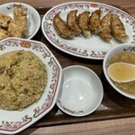 餃子の王将 - 料理写真:焼飯セット