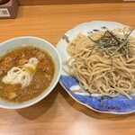 しののめヌードル - 料理写真:鶏と豚のつけ麺旨辛ホルモントッピング。