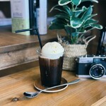 HOCCH gallery and book cafe - 