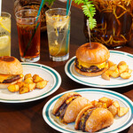 BRISKSTAND - 料理写真:料理集合(バーガー+ドリンク)
