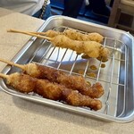串カツ田中 - ホルモン串各種