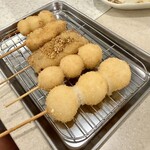 串カツ田中 - 串カツ各種