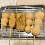 串カツ田中 - 串カツ各種