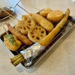 串カツ田中 - 串カツ各種