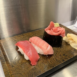 すしの美登利 立喰い_1