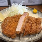 いちふじ - 料理写真:■特上ロースかつ¥2,100