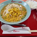 くるまやラーメン - 料理写真: