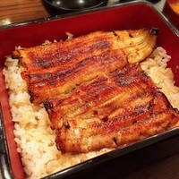新宿 うなぎ菊川 - ウナギは充分！ご飯少なめ！