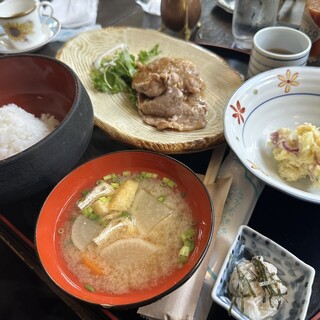 エイコン・カフェ_1