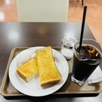 ホリーズカフェ - 料理写真:アイスコーヒーとトースト ワンコイン
