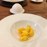 Variante - ★9.5稲藁の薫香をまとった 高山チーズのアニョロッティ ※スぺシャリテ＋500円 (ピエモンテ)