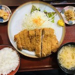 かつ栄 - 