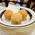 知味飯店 - 料理写真:ごま団子