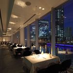 JUTURNA - 堂島川の夜景を一望できる空間
