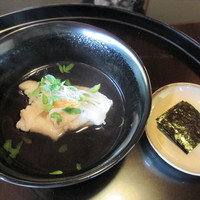 京都 吉兆 嵐山本店 - 煮物椀　笠子　独活　干子　浅草海苔
